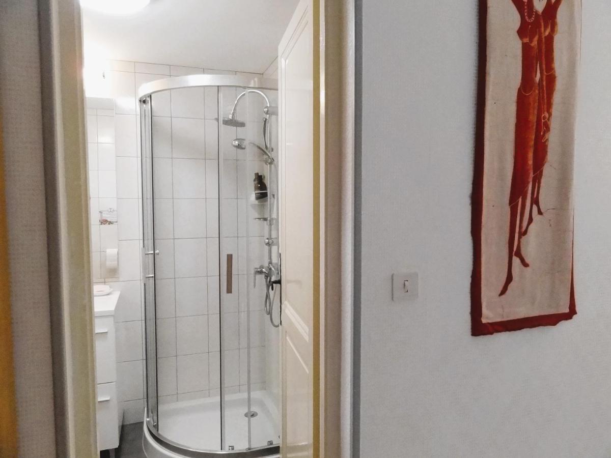 Chambre Independante Piscine, Parc, Cuisine... Brézilhac Εξωτερικό φωτογραφία